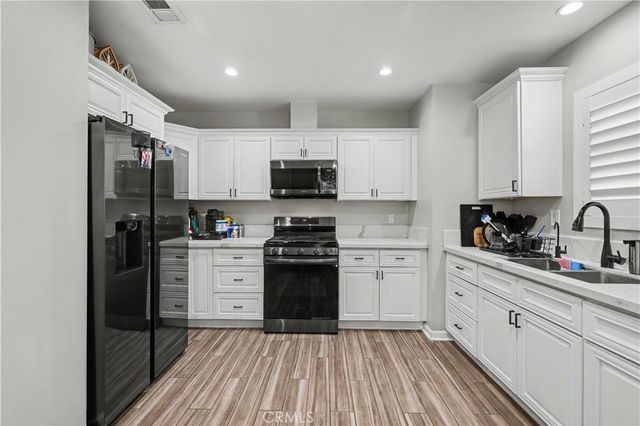 1136 Hancock, San Bernardino, CA 92411