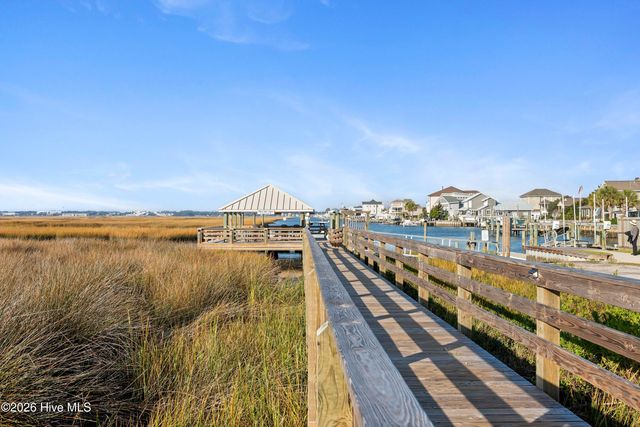 602 W Fort Macon Road 139, Atlantic Beach, NC 28512