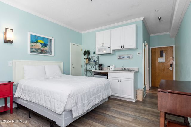 602 W Fort Macon Road 139, Atlantic Beach, NC 28512