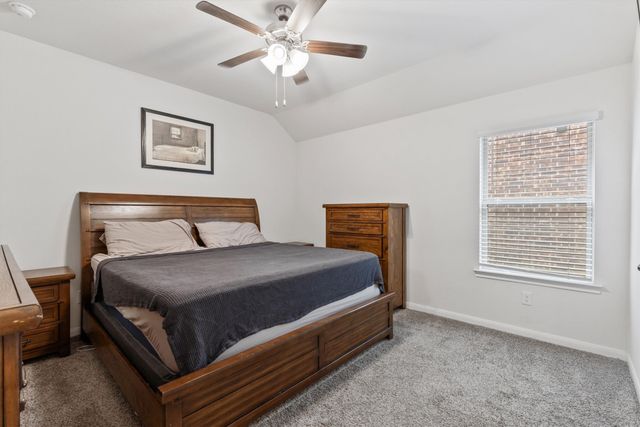 3916 Oak Creek Circle, Denison, TX 75020