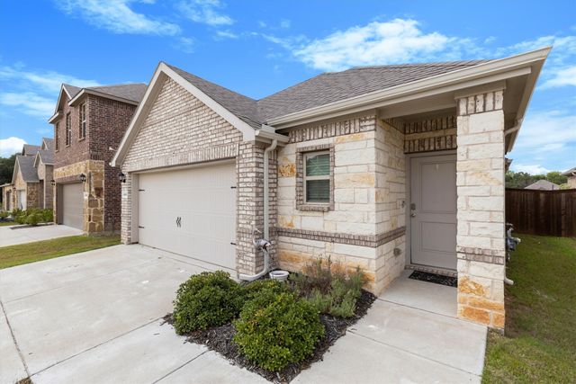 3916 Oak Creek Circle, Denison, TX 75020