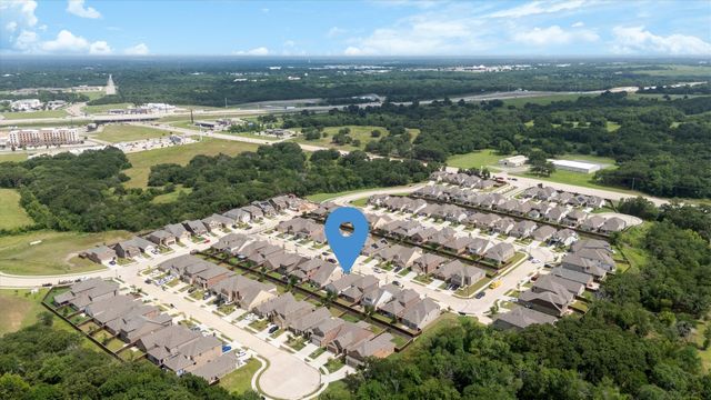 3916 Oak Creek Circle, Denison, TX 75020