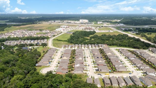 3916 Oak Creek Circle, Denison, TX 75020