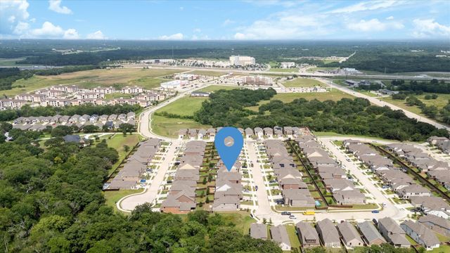 3916 Oak Creek Circle, Denison, TX 75020