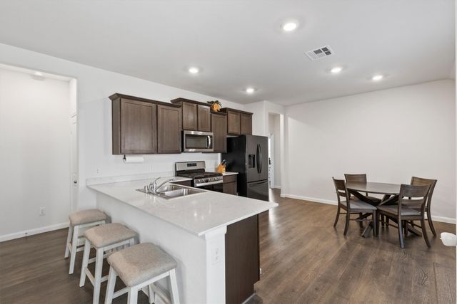 3916 Oak Creek Circle, Denison, TX 75020