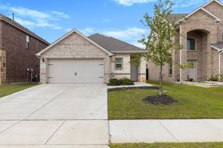 3916 Oak Creek Circle, Denison, TX 75020