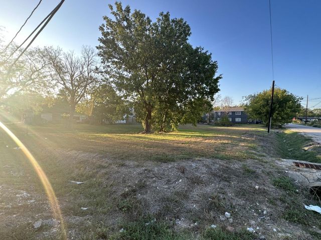 2203 Brewster Street, Houston, TX 77026