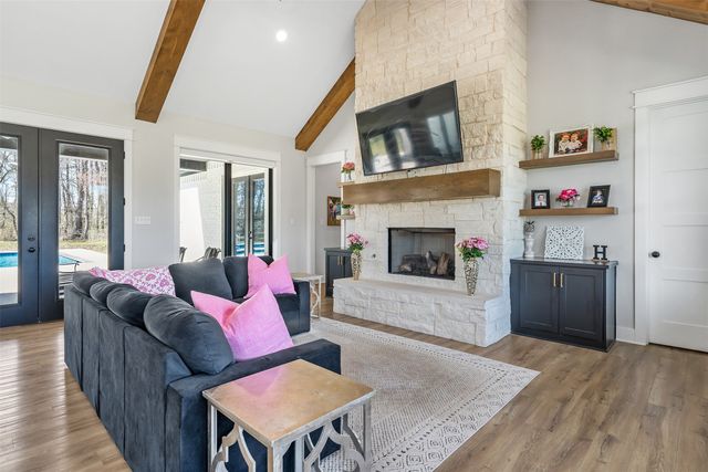 192 Cr 4707, Troup, TX 75789