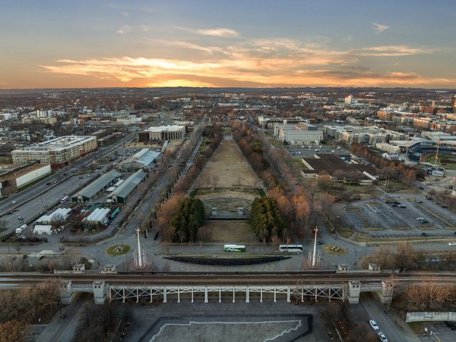 510 Gay St Apt 915, Nashville, TN 37219