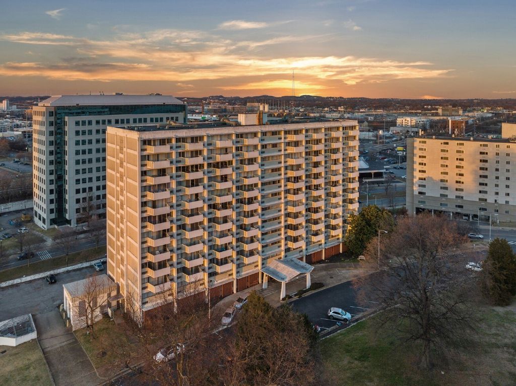 510 Gay St Apt 915, Nashville, TN 37219
