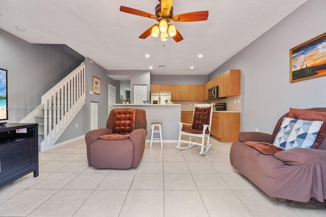 934 NE 42nd Ter, Homestead, FL 33033