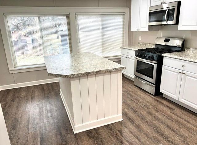 401 Monroe Avenue, Muskegon, MI 49441