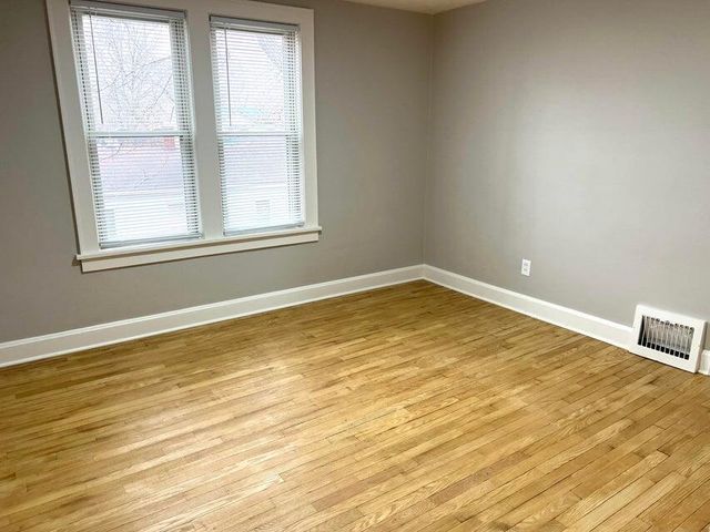 401 Monroe Avenue, Muskegon, MI 49441