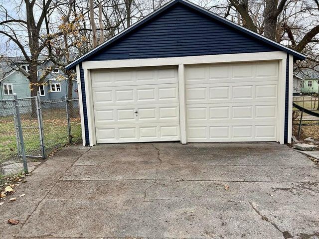 401 Monroe Avenue, Muskegon, MI 49441