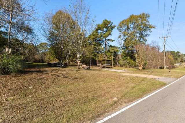 847 N Macedonia Rd., Petal, MS 39465