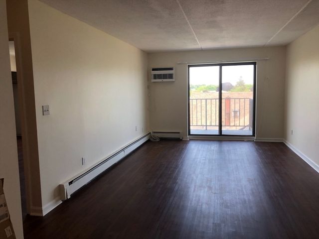 95 Nahant St 28, Lynn, MA 01902