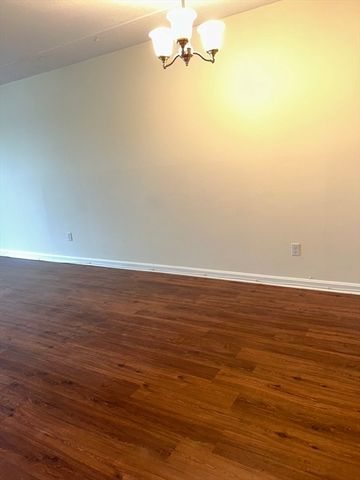 95 Nahant St 28, Lynn, MA 01902