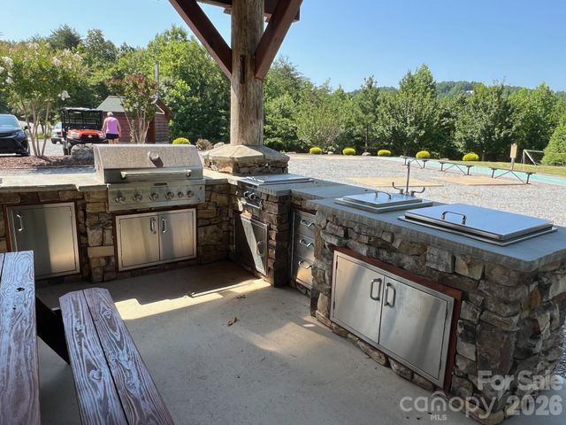 49 Trillium Trail, Nebo, NC 28761