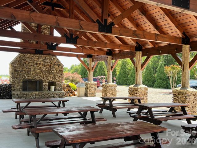 49 Trillium Trail, Nebo, NC 28761