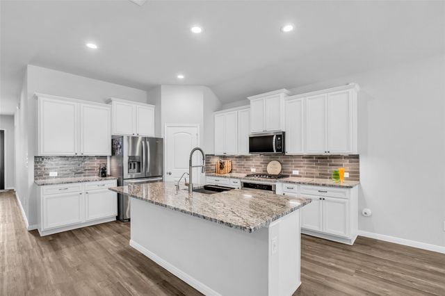 31006 Gullwing Manor Drive, Tomball, TX 77375
