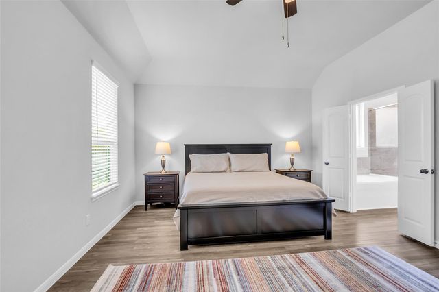 31006 Gullwing Manor Drive, Tomball, TX 77375