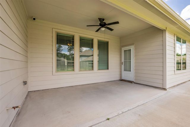 31006 Gullwing Manor Drive, Tomball, TX 77375