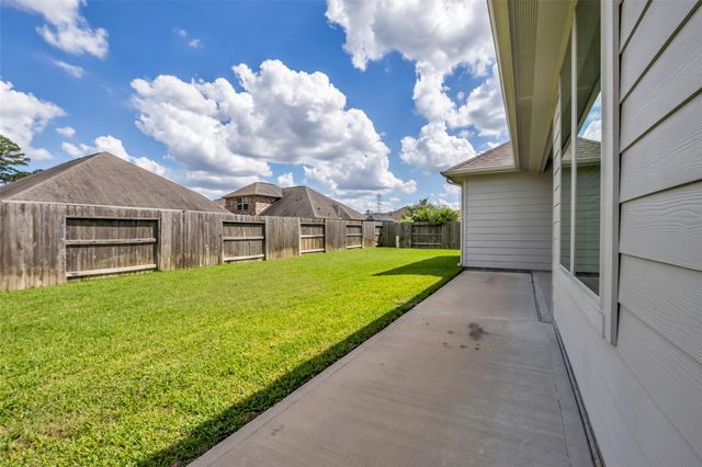 31006 Gullwing Manor Drive, Tomball, TX 77375