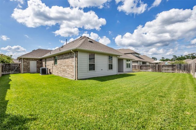 31006 Gullwing Manor Drive, Tomball, TX 77375