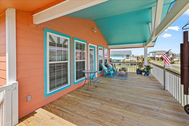 3343 Pirates Cove, Crystal Beach, TX 77650