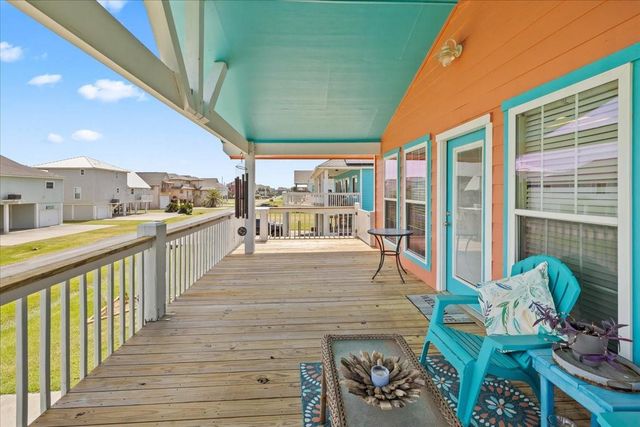 3343 Pirates Cove, Crystal Beach, TX 77650