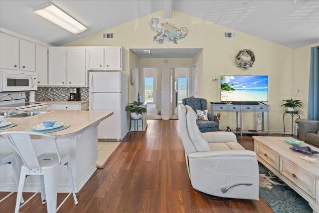 3343 Pirates Cove, Crystal Beach, TX 77650