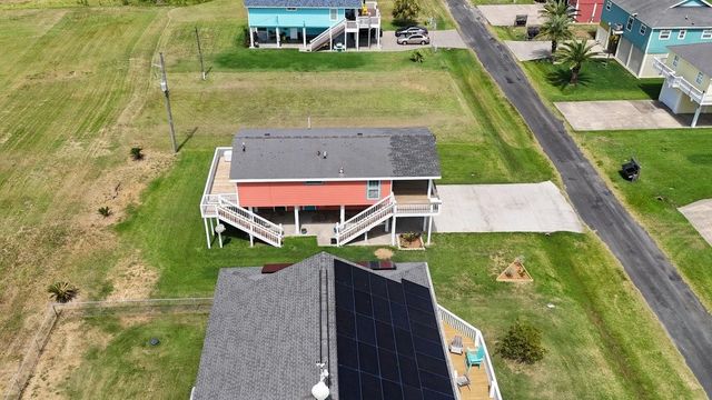 3343 Pirates Cove, Crystal Beach, TX 77650