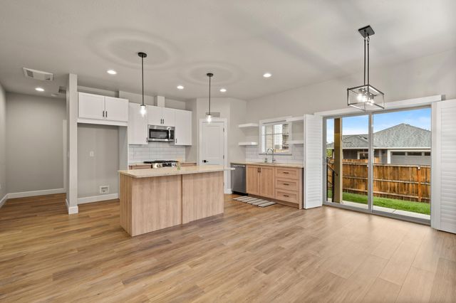 2569 Tiffin Way, Medford, OR 97504