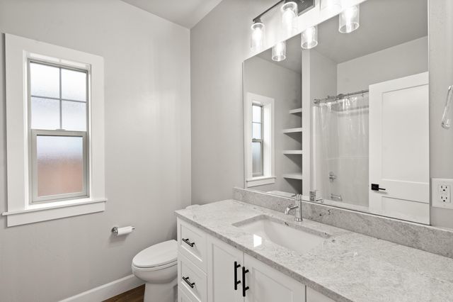 2569 Tiffin Way, Medford, OR 97504