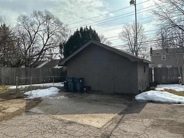 808 E 11 Mile Road, Royal Oak, MI 48067