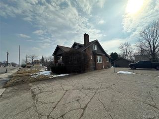 808 E 11 Mile Road, Royal Oak, MI 48067