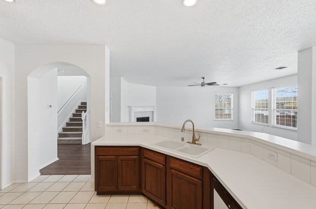 2462 Lost Mesa, Grand Prairie, TX 75052