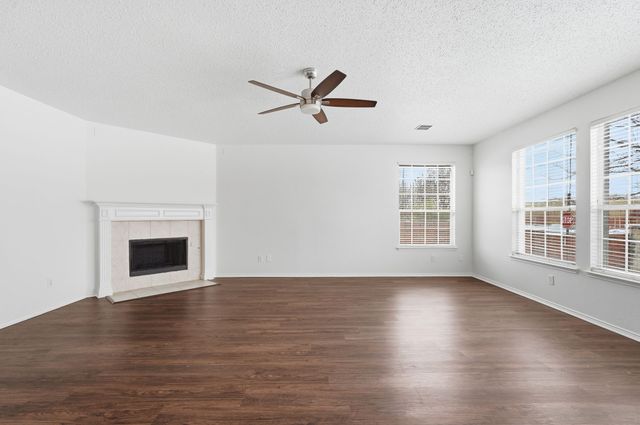 2462 Lost Mesa, Grand Prairie, TX 75052