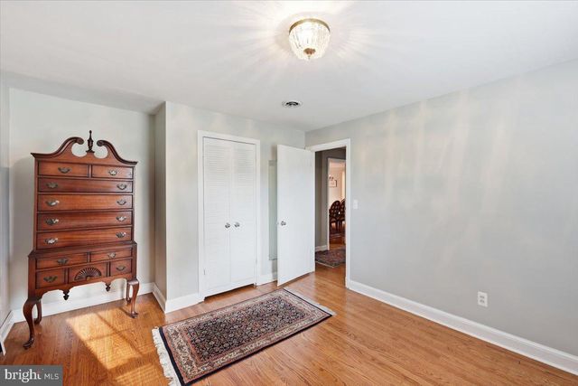9105 SCOTT DR, Rockville, MD 20850