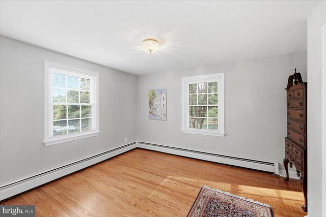 9105 SCOTT DR, Rockville, MD 20850