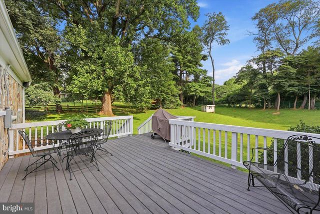 9105 SCOTT DR, Rockville, MD 20850