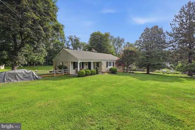 9105 SCOTT DR, Rockville, MD 20850