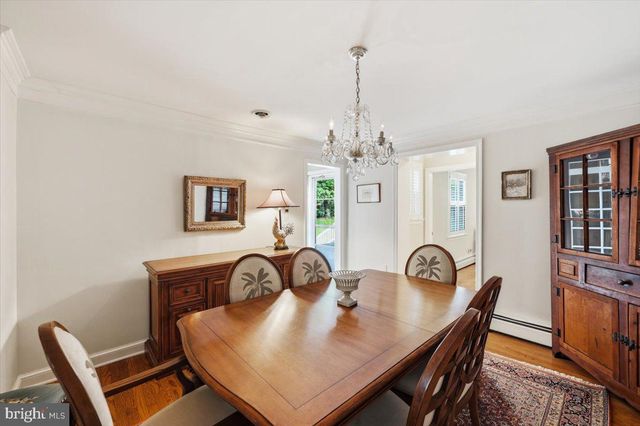 9105 SCOTT DR, Rockville, MD 20850