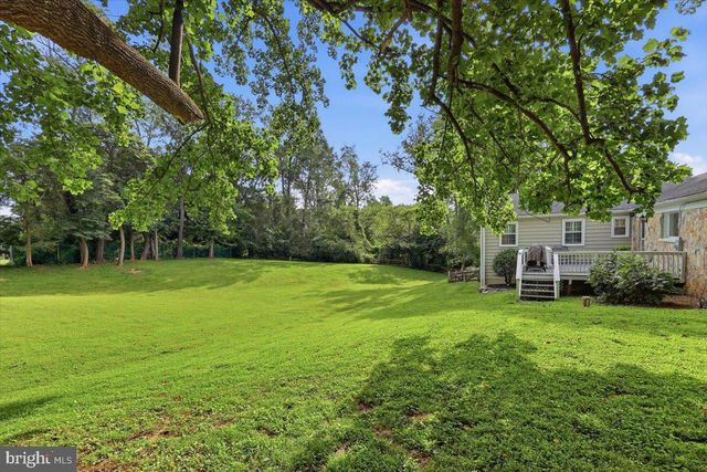 9105 SCOTT DR, Rockville, MD 20850