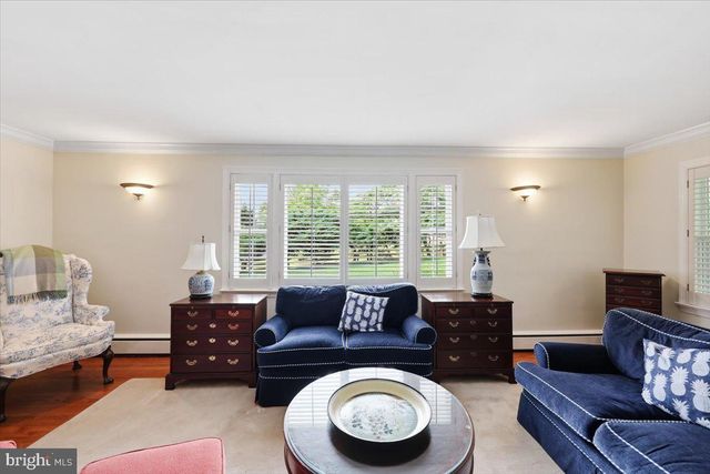 9105 SCOTT DR, Rockville, MD 20850
