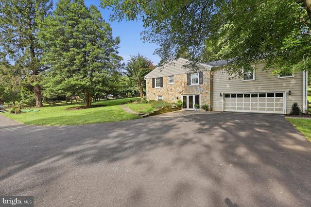 9105 SCOTT DR, Rockville, MD 20850