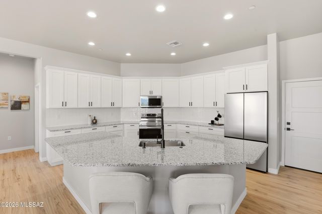5659 W Desert Falcon Lane, Tucson, AZ 85742