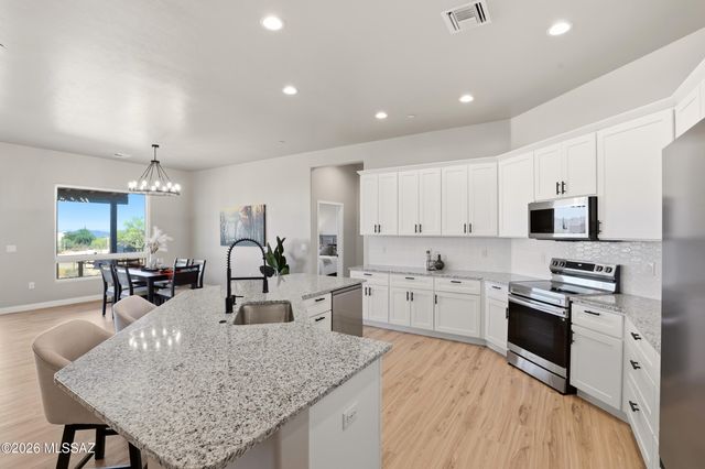 5659 W Desert Falcon Lane, Tucson, AZ 85742