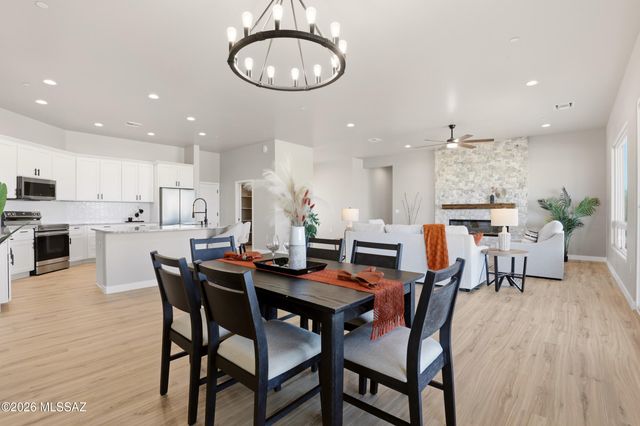 5659 W Desert Falcon Lane, Tucson, AZ 85742
