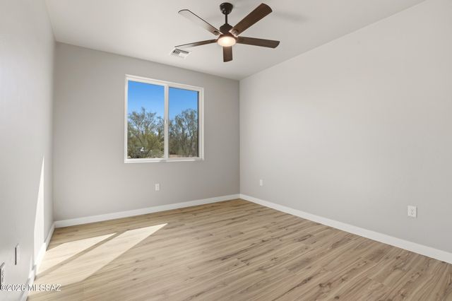 5659 W Desert Falcon Lane, Tucson, AZ 85742